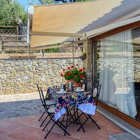 Awesome In Castiglione Della Pesc Holiday home *