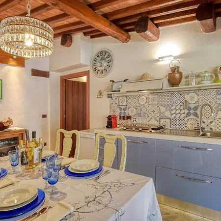 Holiday home Awesome In Castiglione Della Pesc