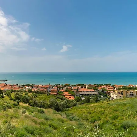 Holiday home Awesome In Castiglione Della Pesc