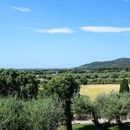 Awesome In Castiglione Della Pesc *